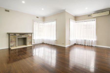 2 Murdo Road, Clayton - Photo 3