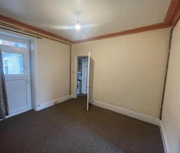 1 bedroom ground floor flat to rent - Photo 6
