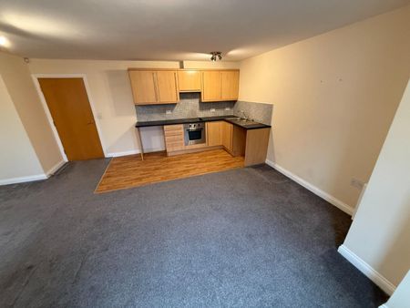 1 bedroom Flat To Let - Photo 4
