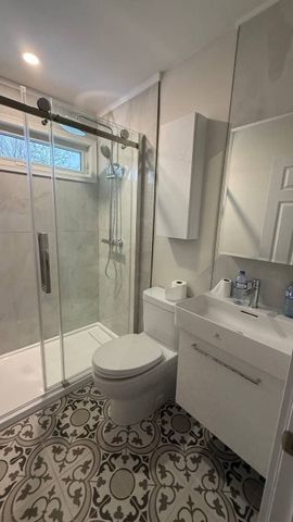 For Lease - 1052 CADBORO Road Unit# A, Cyrville - Carson Grove - Pineview, Ontario - Photo 3