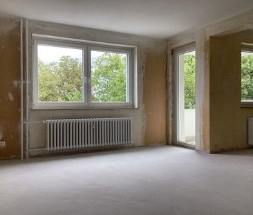 Helle 2-Zimmer-Wohnung mit Blick über Sieker (WBS) - Photo 1