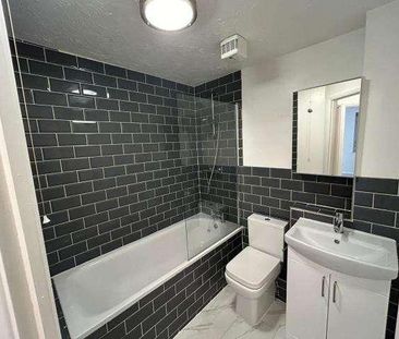 Tarn Howes Close, Thatcham, RG19 - Photo 3