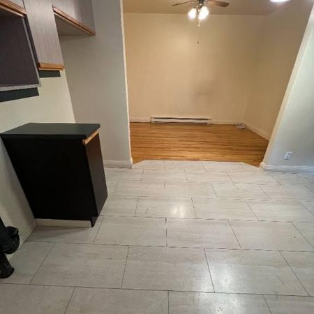 logement 4 1/2 metro Jarry - Photo 3