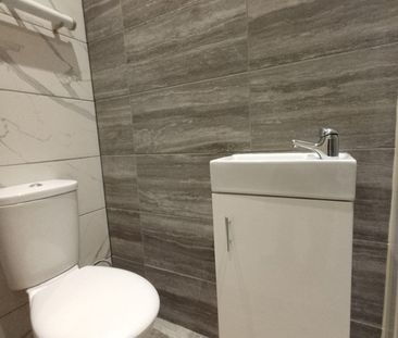 Studio Flat, Hither Green Lane, SE13 - Photo 3