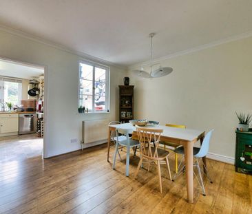 3 bedroom terraced house to rent - Photo 2