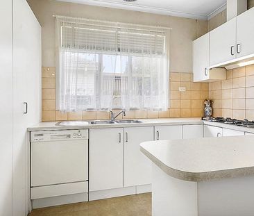 EMBRACE COMFORT AND STYLE IN A PRIME NOBLE PARK LOCATION - Photo 5