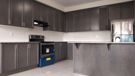 For Lease - 15 Affusion Road, Brampton, Ontario - Photo 2