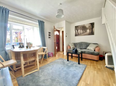2 bed house to rent in The Glebe, Wrington, BS40 - Photo 5