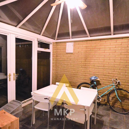 7 bedroom end of terrace house to rent - Photo 3