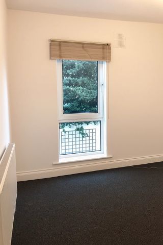 2 Bed Flat, Connell Court, SE4 - Photo 2
