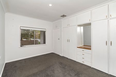 Home For Rent - Photo 4