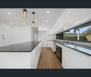3 Lynwood Avenue, Doonside, NSW 2767 - Photo 5