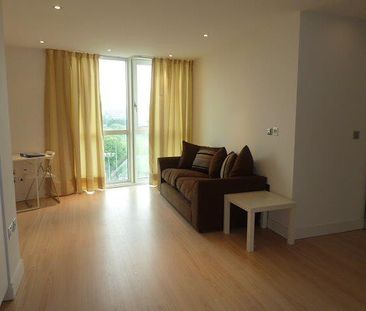 studio to rent No 1 Building, Gunwharf Quays, Portsmouth, PO1 - Photo 1