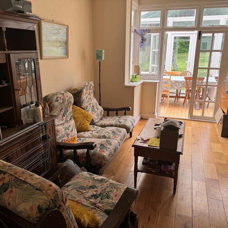 4 bedroom house to rent - Photo 1