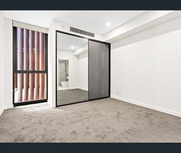 Luxurious Parkside Living at Ramsgate Park - Photo 1