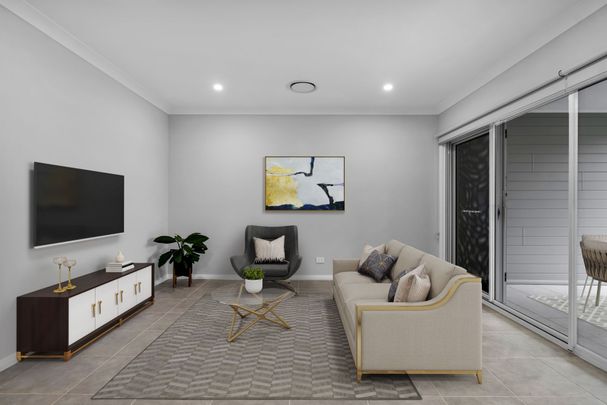 Comfortable 4 Bedroom Family Home - Photo 1