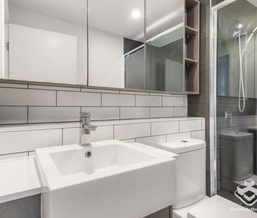 15th Floor Amazing City and River Views - Photo 6