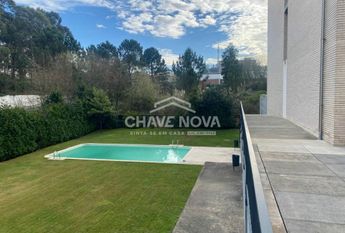 Apartamento T5 em Porto