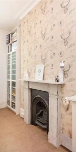 2 bedroom flat - Photo 3