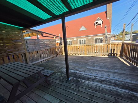 For Lease - 1674 St Clair Avenue, Toronto, Ontario - Photo 2