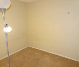 $1400 / 1br – 835ft2 – Spacious 1 Br + Den Condo in Melrose Place (... - Photo 3