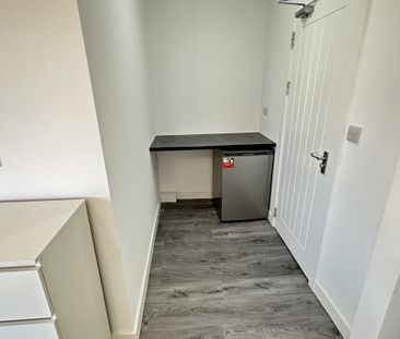 6 bedroom house of multiple occupation to rent - Photo 5