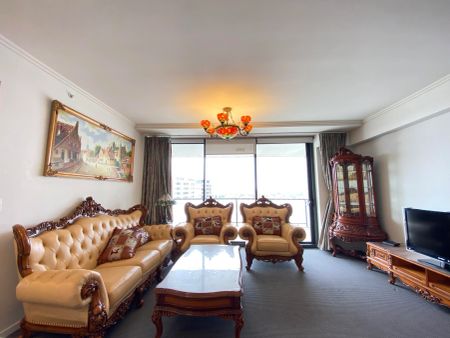 THREE (3) BEDROOM TWO (2) BATHROOM (2) Parking Luxury Apartment - FURNISHED - Photo 3