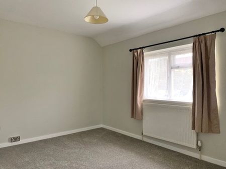 Cornfield Road, IP33 3BL - Photo 4