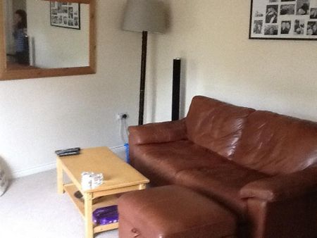 2 bedroom house to rent - Photo 2