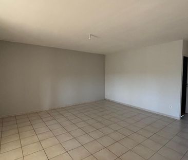 Location Appartement 3 pièces 72m² CHOMERAC 07210 - Photo 2
