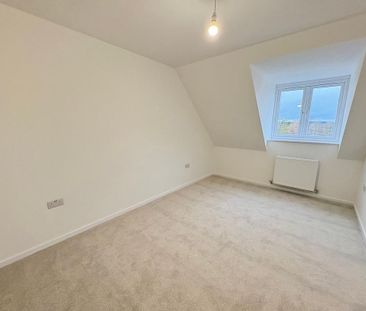 3 bedroom semi-detached house to rent - Photo 5