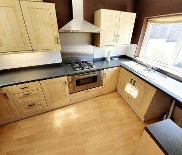 3 Bedroom House to Rent in Avondale Road, Kettering, Northants, NN16 - Photo 5