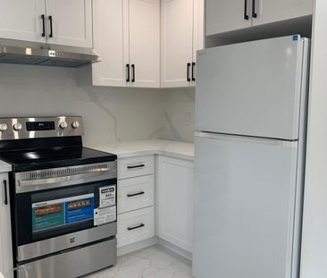 For Lease - 31 Timbermill Crescent, Markham, Ontario - Photo 3