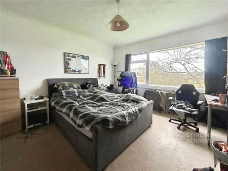 3 bedroom apartment to rent - Photo 2