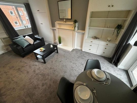 Studio to rent - Photo 1