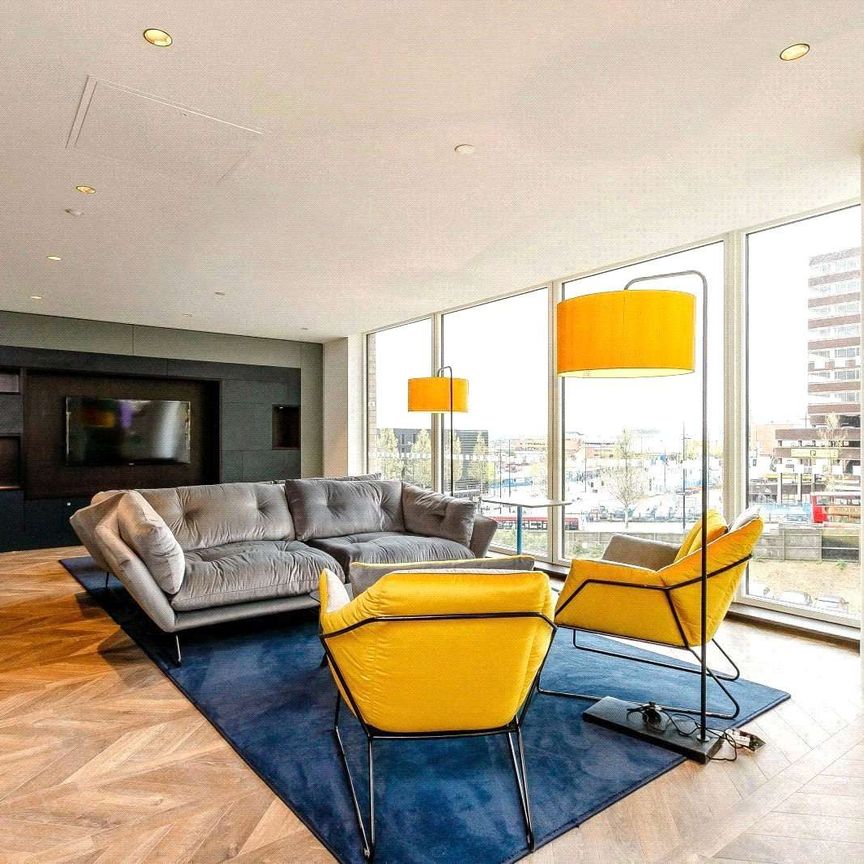 TWO BEDROOM 2 BATHROOM APARTMENT AT ALLEGRO LIVING | AVAILABLE DEC 10TH | BLEND OF COMFORT AND CONVENIENCE | PARKING AVAILABLE | PRIME LOCATION | 24-HOUR CONCIERGE | RESIDENTS GYM - Photo 1