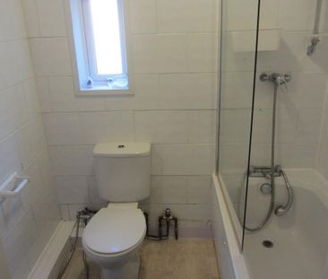 4 bedroom terraced house to rent - Photo 4