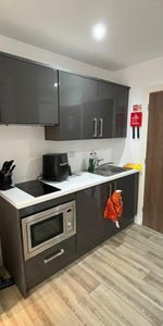 Studio to rent - Photo 3