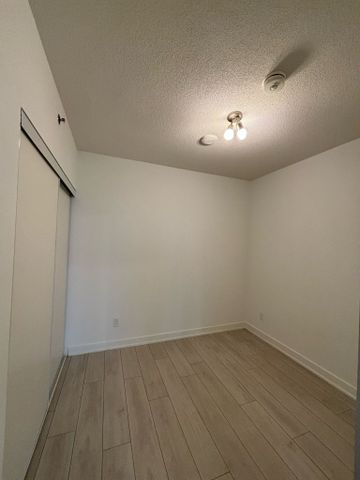 For Lease - 3200 Dakota Common Unit# B611, Burlington, Ontario - Photo 5