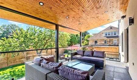 For Lease - 2506 Camilla Road, Mississauga, Ontario - Photo 2