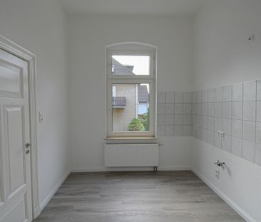 6659 - Sofort Bezugsfrei! Attraktive 4-Zimmer-Wohnung in weißer Alt... - Foto 1