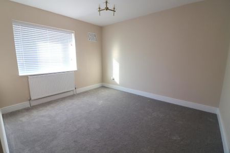 3 Bedroom End Terraced To Rent - Photo 4