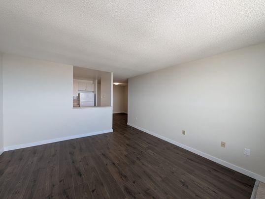 For Lease - 6719 Glen Erin Drive Unit# 701, Mississauga, Ontario - Photo 1