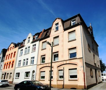 Gemütliche Dachgeschosswohnung mit 3 Zimmern und ca. 60 m² Wfl. in ... - Photo 4