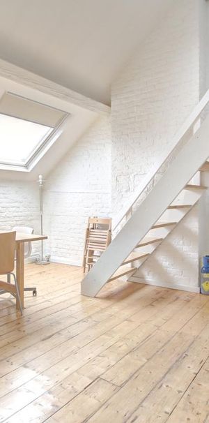 Penthouse te huur in Elsene voor € 1.300 met 1 slaapkamer - foto 1