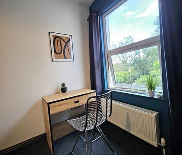 Room in a Shared House, Chiltern Rise, LU1 - Photo 1