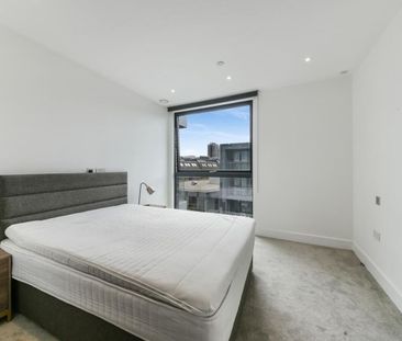 1 bedroom apartment to rent in E1 - Photo 2