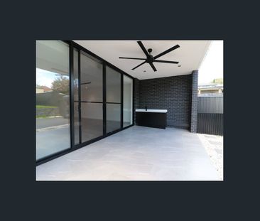 Luxury and Spacious!! Full Furniture included - Photo 4