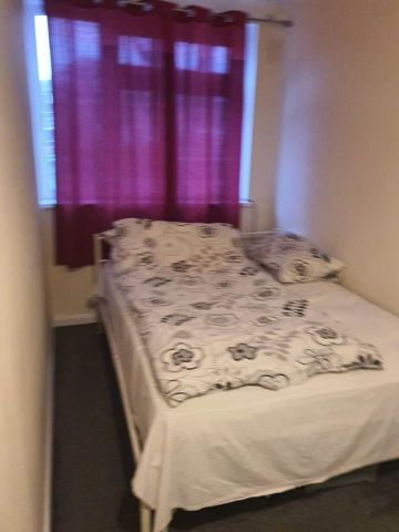 Room in a Shared House, Malmesbury Road, E3 - Photo 2