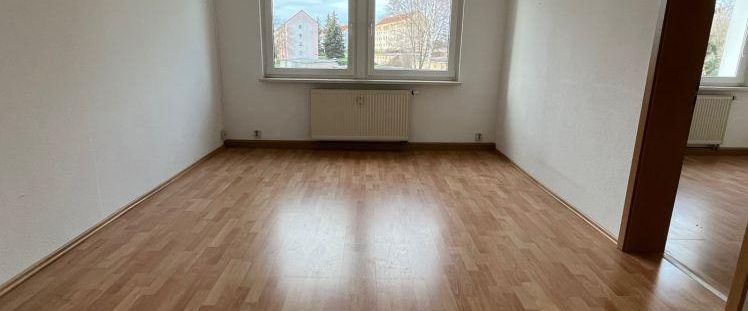 niedliche 2-Zi.-Whg. in der 1. Etage mit Wanne - Foto 1